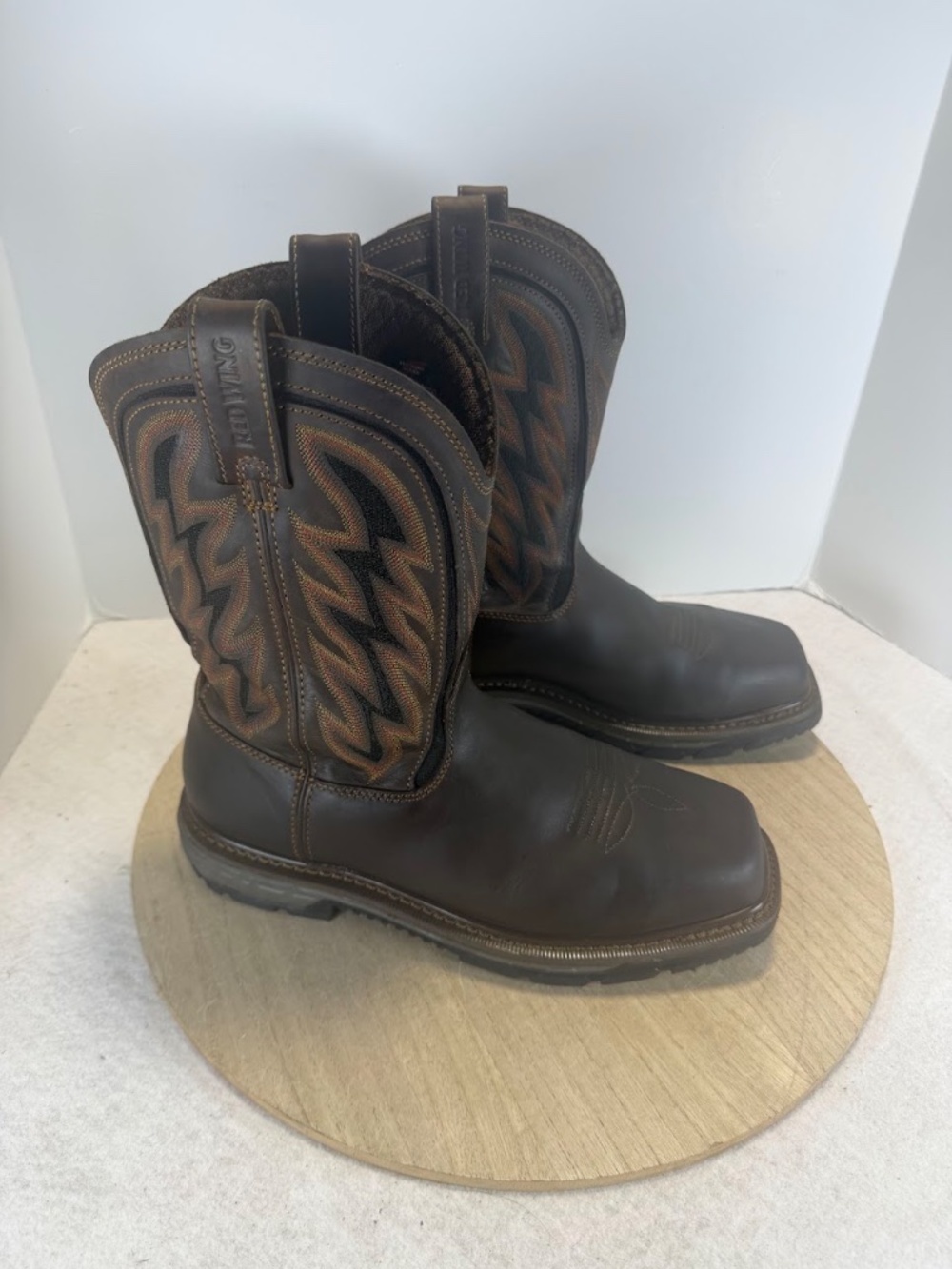 Red Wing 2204 Men’s 11 EE Brown Leather Pull On Work Boots EH Slip Resistant